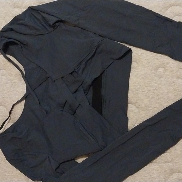 Long sleeve crop top - Picture 2 of 3